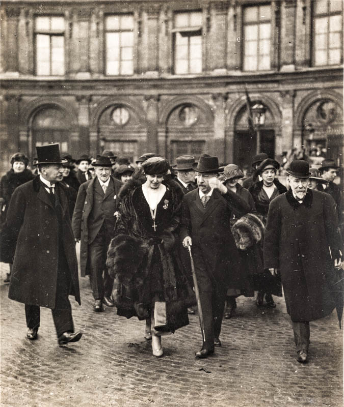 Regina Maria și premierul francez George Clemeneceau, Paris, 1919 <br /> Sursă foto: Arhivele Naționale ale României